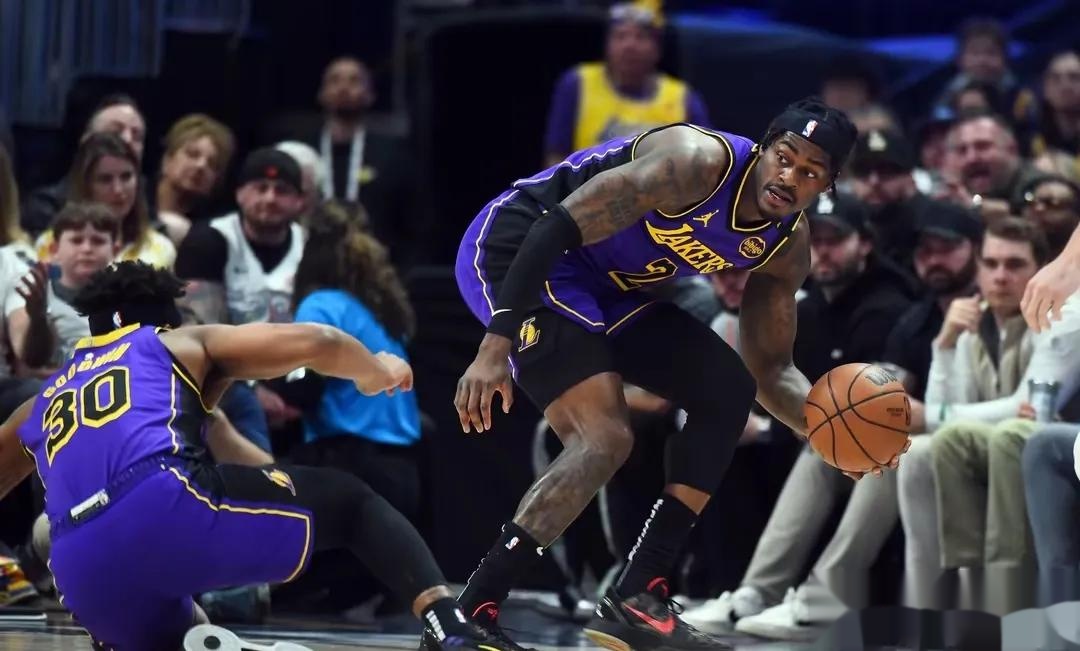 包含篮网逆转湖人，汉密尔顿统治全场的词条