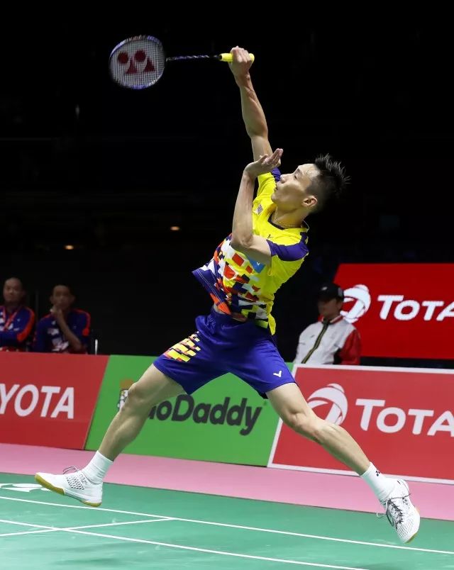 丹麦羽毛球队横扫泰国羽毛球队,陶菲克制霸全场 丹麦羽毛球队横扫泰国羽毛球队,陶菲克制霸全场