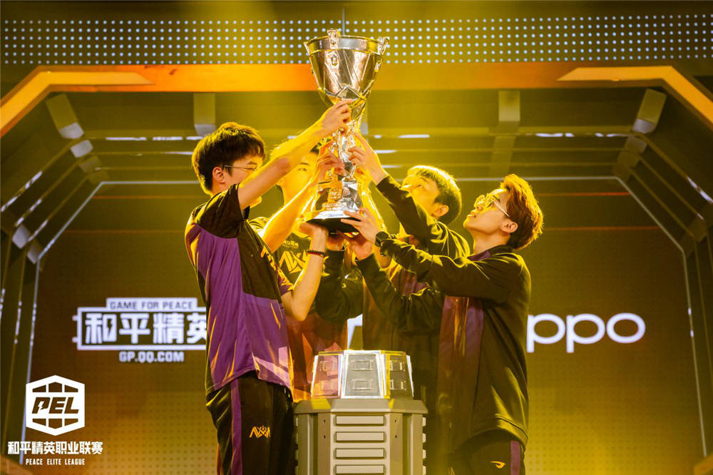 最新战报:和平精英豪取连胜,冠军在望的简单介绍 最新战报:和平精英豪取连胜,冠军在望的简单介绍