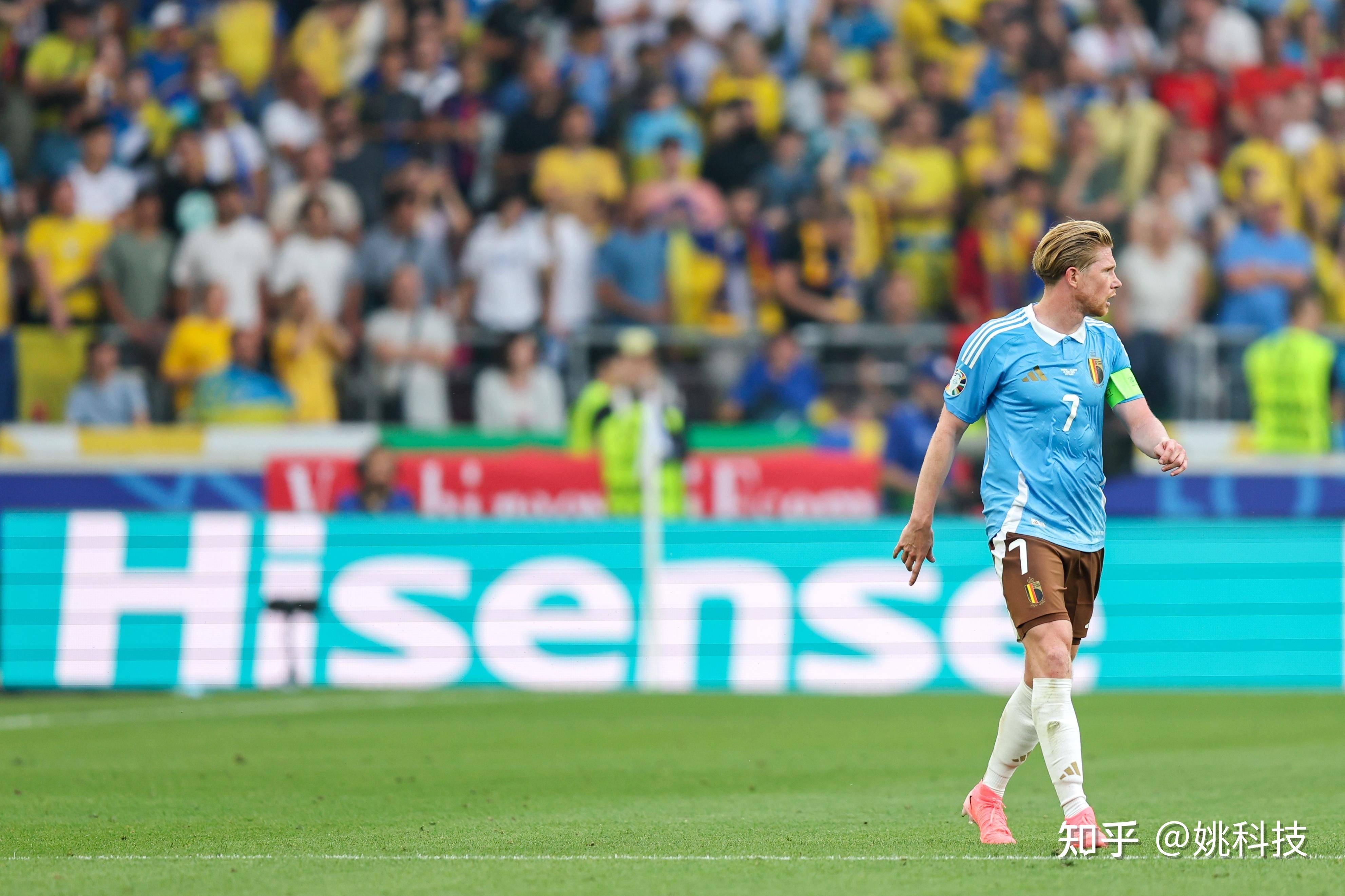 包含全球热议!欧洲杯场外八卦引关注的词条 包含全球热议!欧洲杯场外八卦引关注的词条