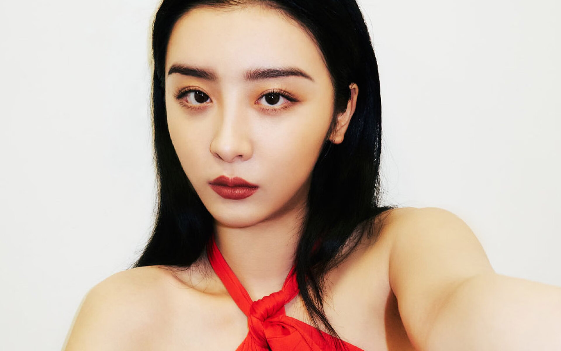 铁蹄与诸神，希腊废土足球碾压韩国，加维是唯一曙光