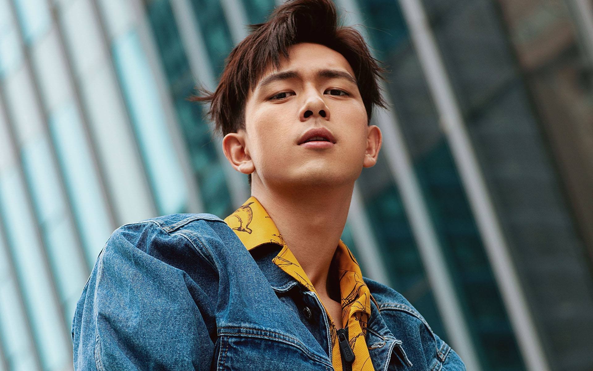 突围之路与红色闪电，竞技体育的两极盛放