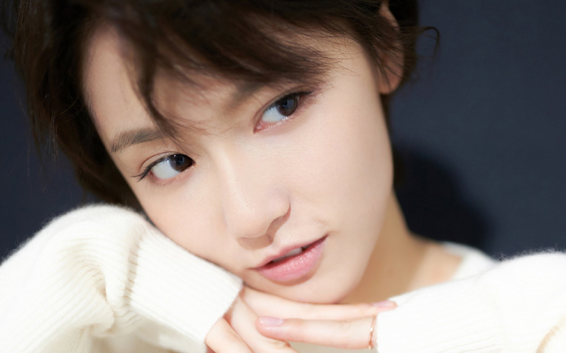 绿茵与硬木的共鸣，当英超争冠战邂逅山西队斩落热火的传奇