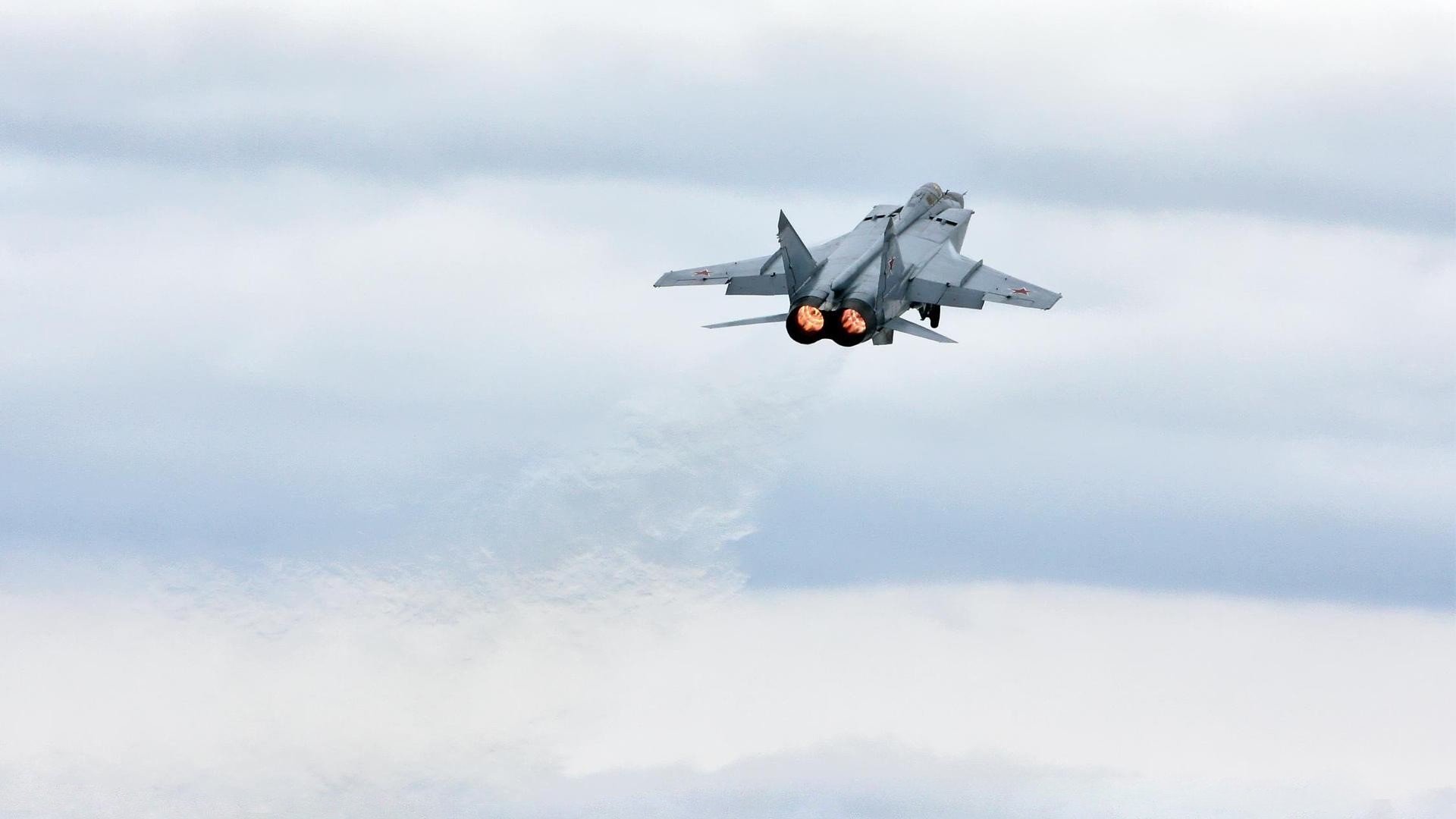 摧城拔寨!荷兰军团用连续得分书写胜利公式;福登剑走偏锋,化身关键先生定乾坤